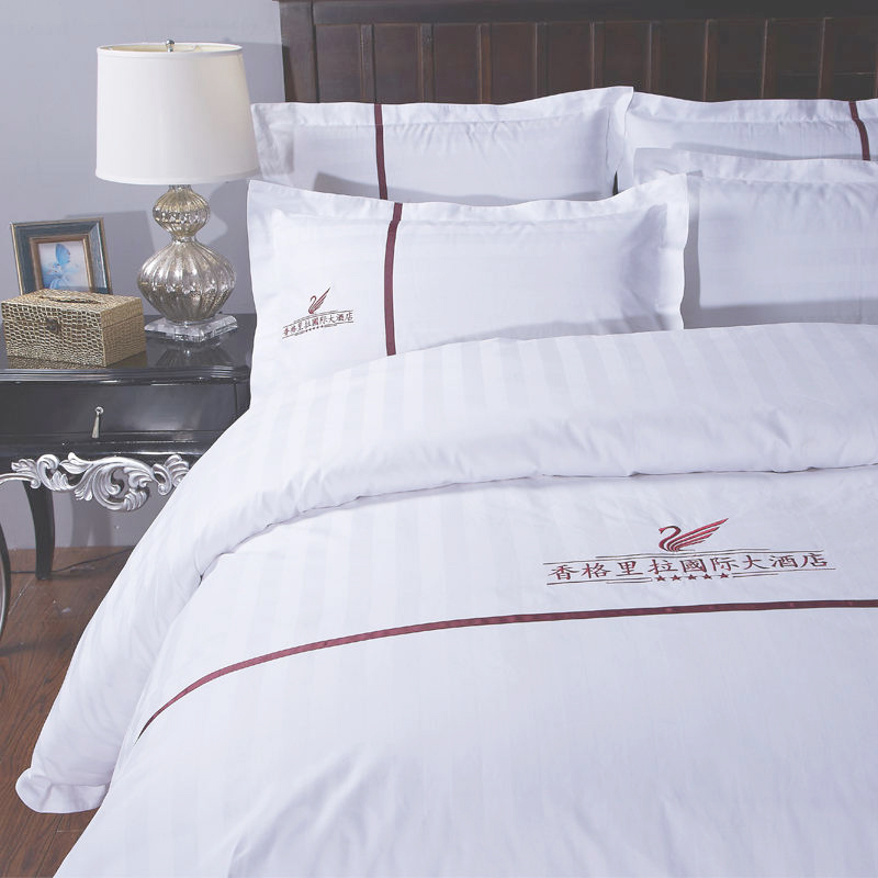 Good Quality Professional Soft White Polycotton Hotel California King Bedding